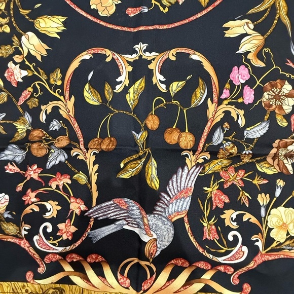 Hermès Carré 90 "Pierres d'Orient et d'Occident" silk scarf. - Picture 7 of 12
